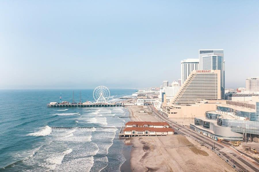 Astonishing Ocean Front Condo Cozysuites At Showboat Atlantic City Buitenkant foto